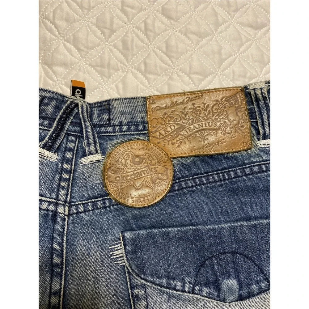 VTG Akademiks Denim Jeans 36 Embroidered Streetwear Missing Button  RN0100964